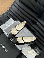 CC MARY JANE SHOES IN BLACK LAMBSKIN WITH GOLD HARDWARE