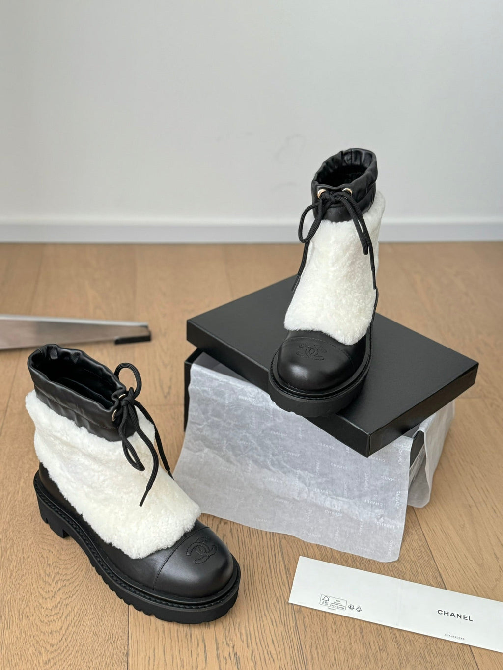 CC Ankle Boots Black Mix White Calfskin And Fleece