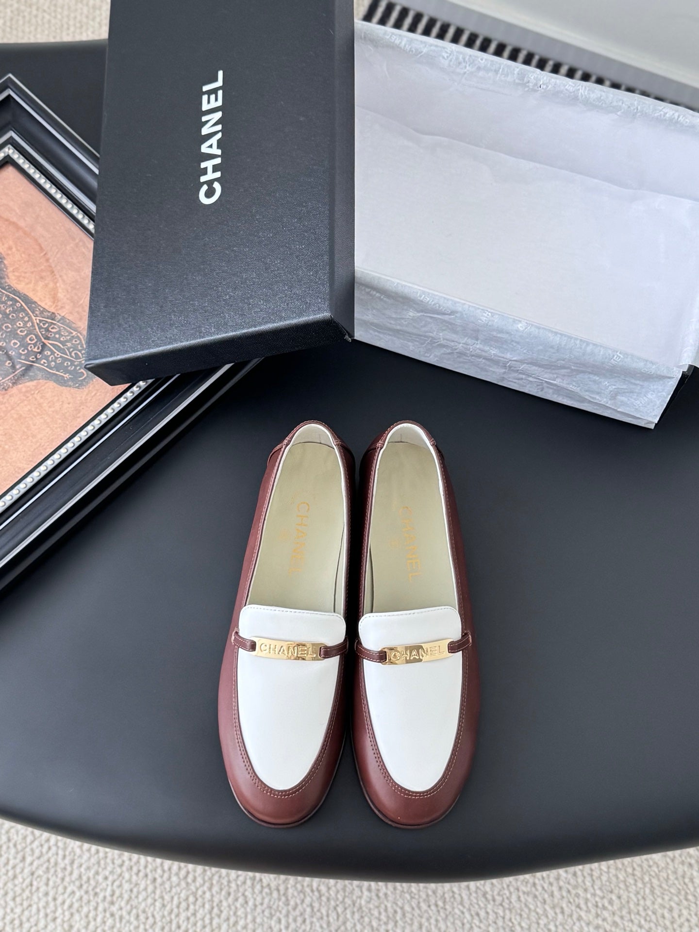 CC 25K   Finition Main Loafers Reddish Brown White Calfskin 458643