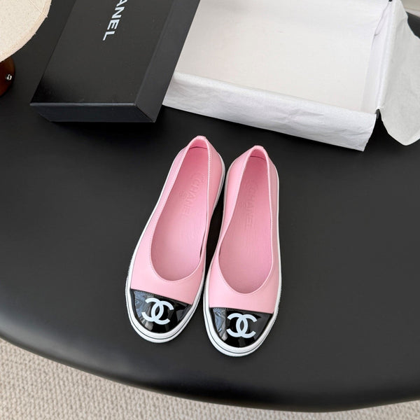 CC 26P Ballet Flat Black Pink Patent Leather Lambskin 670803