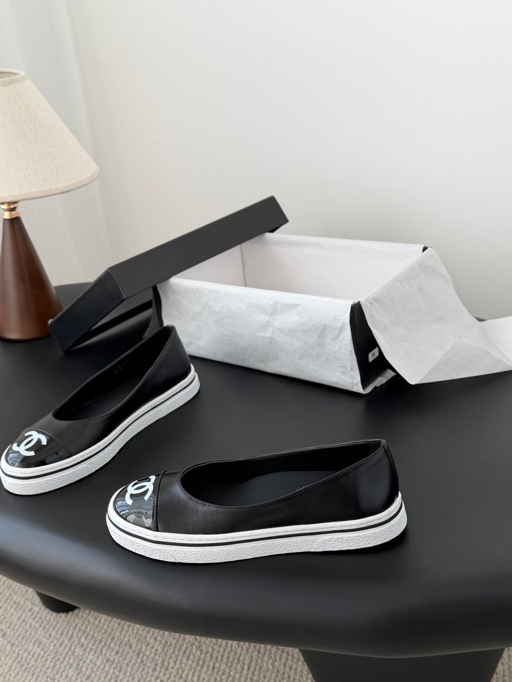 CC 26P Ballet Flat Black Patent Leather Lambskin 670804