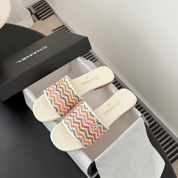 CC 26SS Slippers White Colorful Woven Lambskin 670820