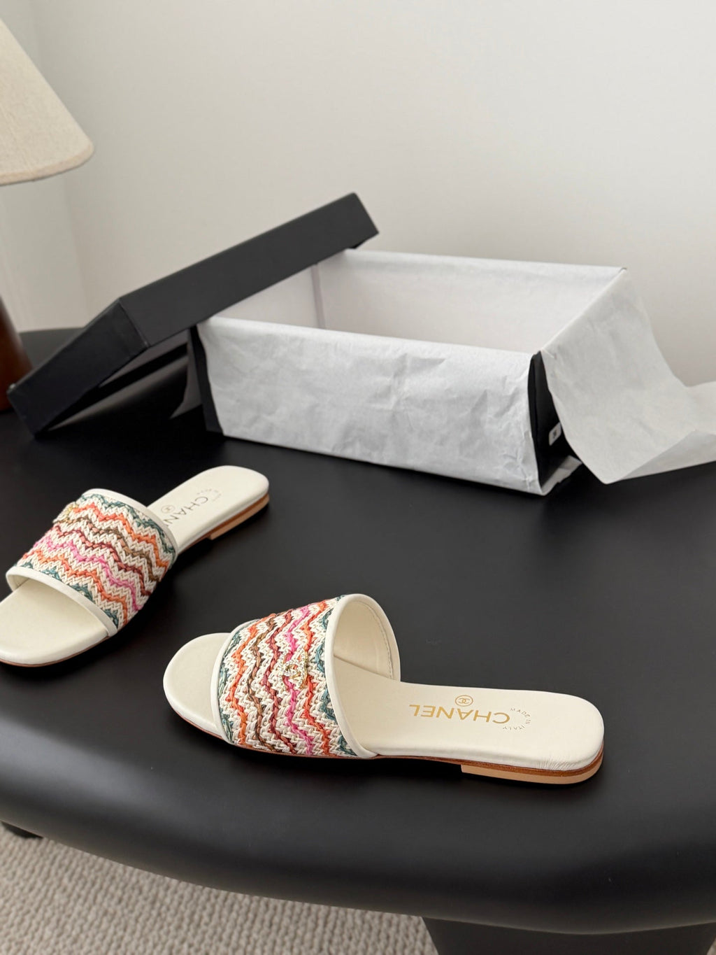 CC 26SS Slippers White Colorful Woven Lambskin 670820