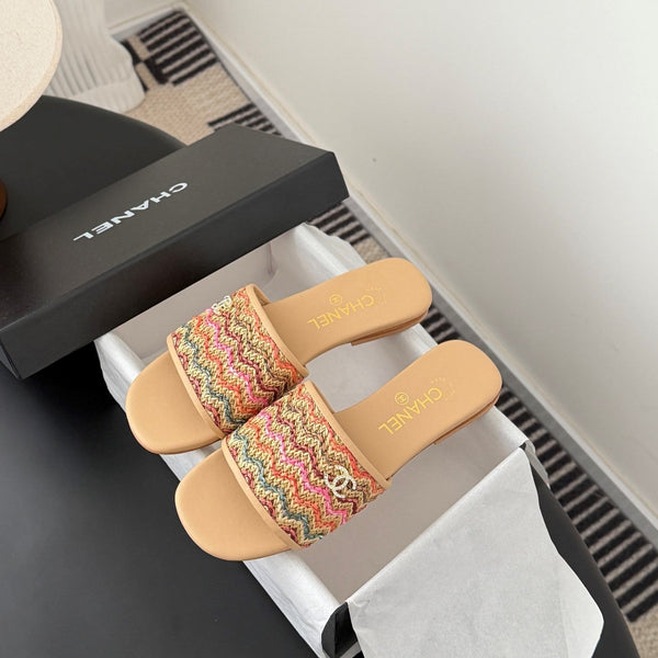 CC 26SS Slippers Beige Colorful Woven Lambskin 670821