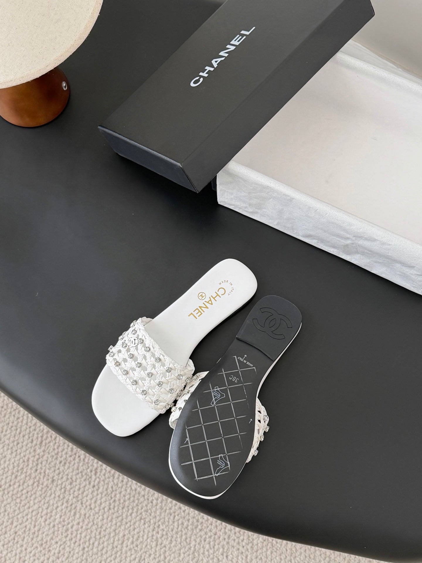 CC 26SS Slipper White Woven Lambskin 670628