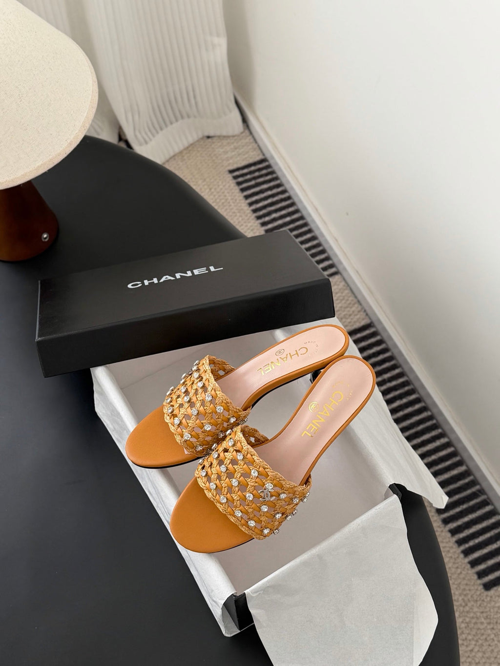 CC 26SS Sandals Tan Brown Woven Lambskin 670632
