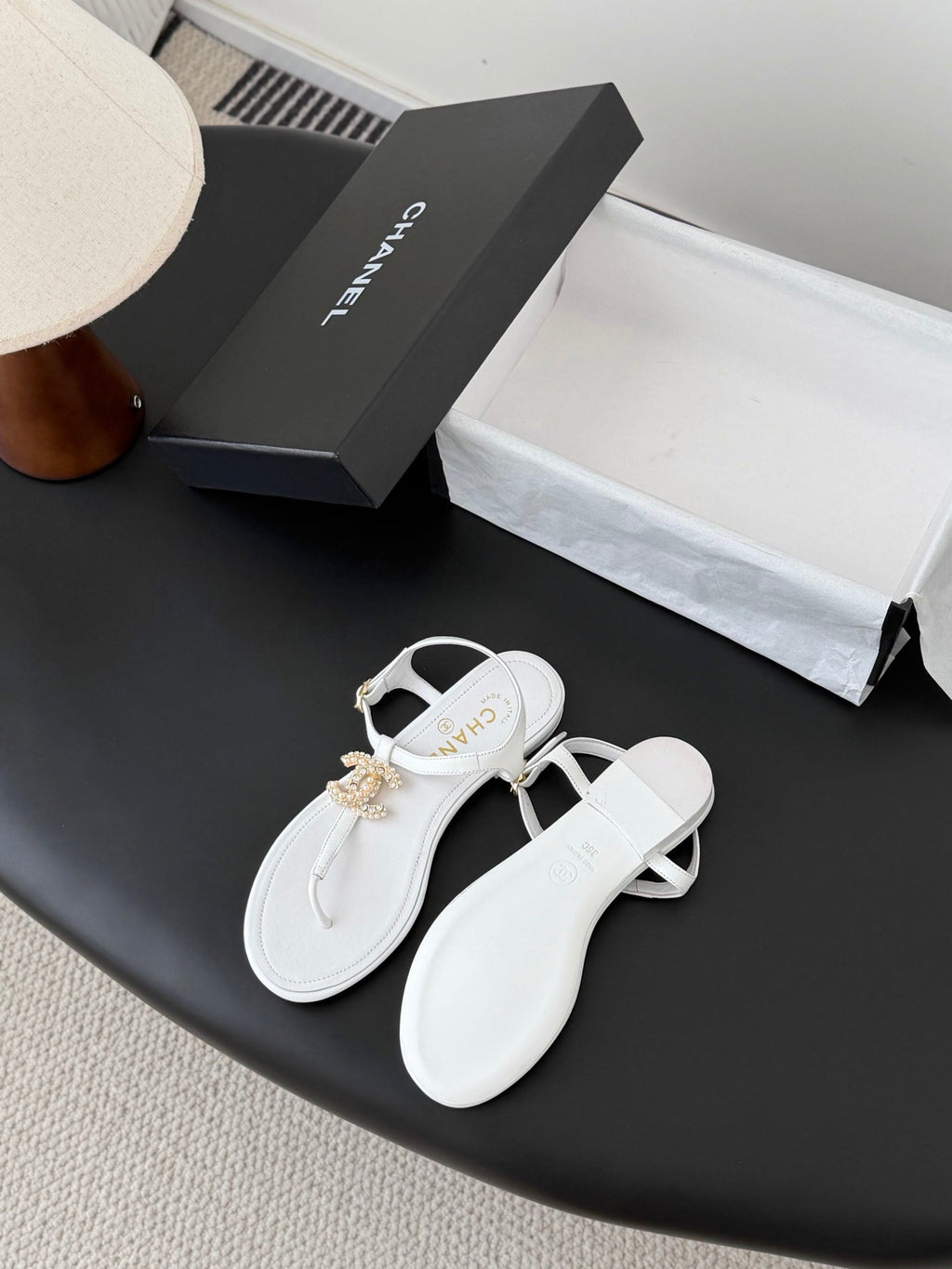 CC Strappy Sandals White Sheepskin 670382