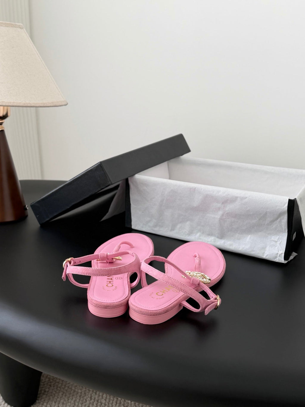 CC Strappy Sandals Pink Suede Sheepskin 670383