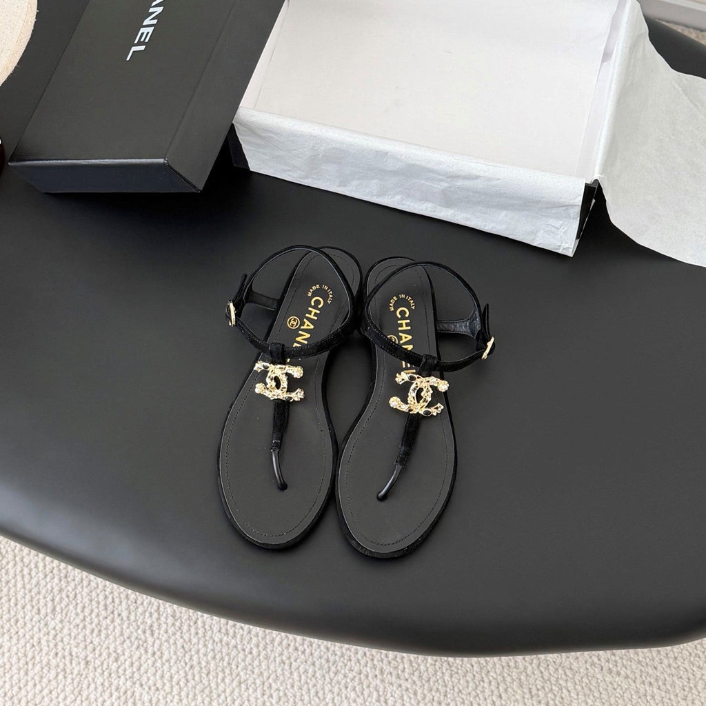 CC Strappy Sandals Black Velvet Sheepskin 670395
