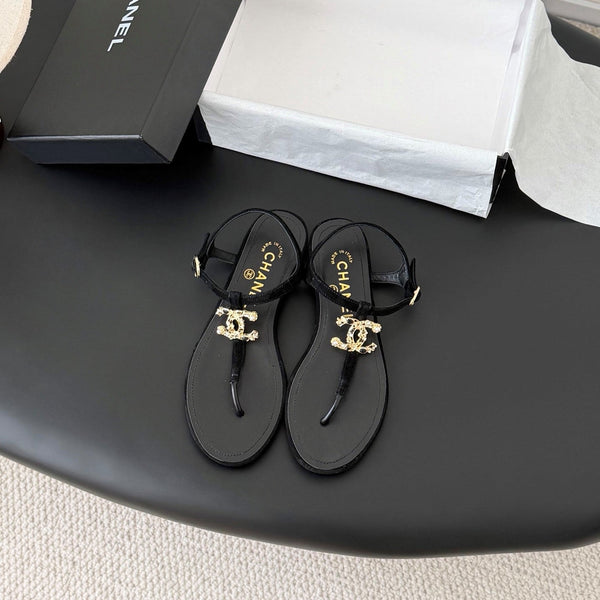 CC Strappy Sandals Black Velvet Sheepskin 670395