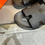 HM CHYPRE SANDAL BLACK EPSOM CALFSKIN