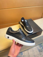 LV SNEAKERS IN BLACK CALFSKIN AND SUEDE