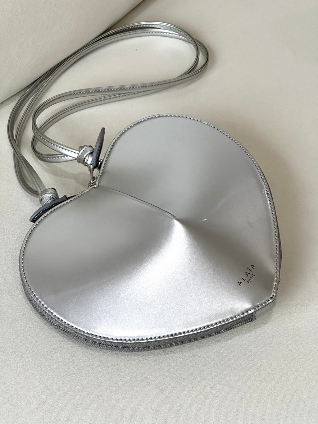 LE COEUR BAG 21 IN SILVER SHINY CALFSKIN