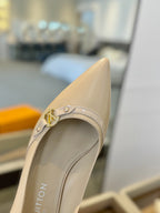 6AM 5.5cm Beige Leather Pumps 241206