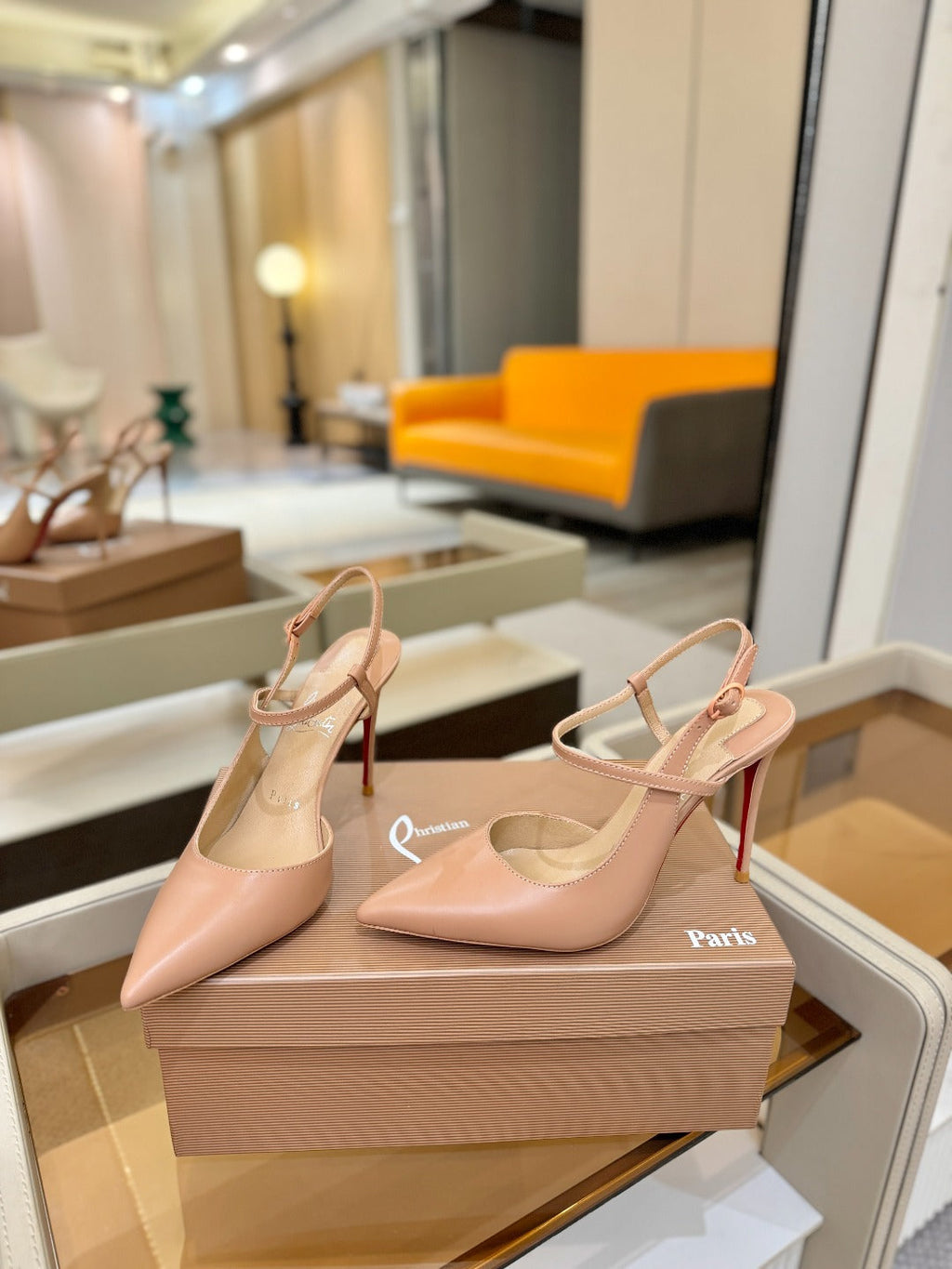 CL Jenlove Slingback 10.5cm Beige Leather 635813