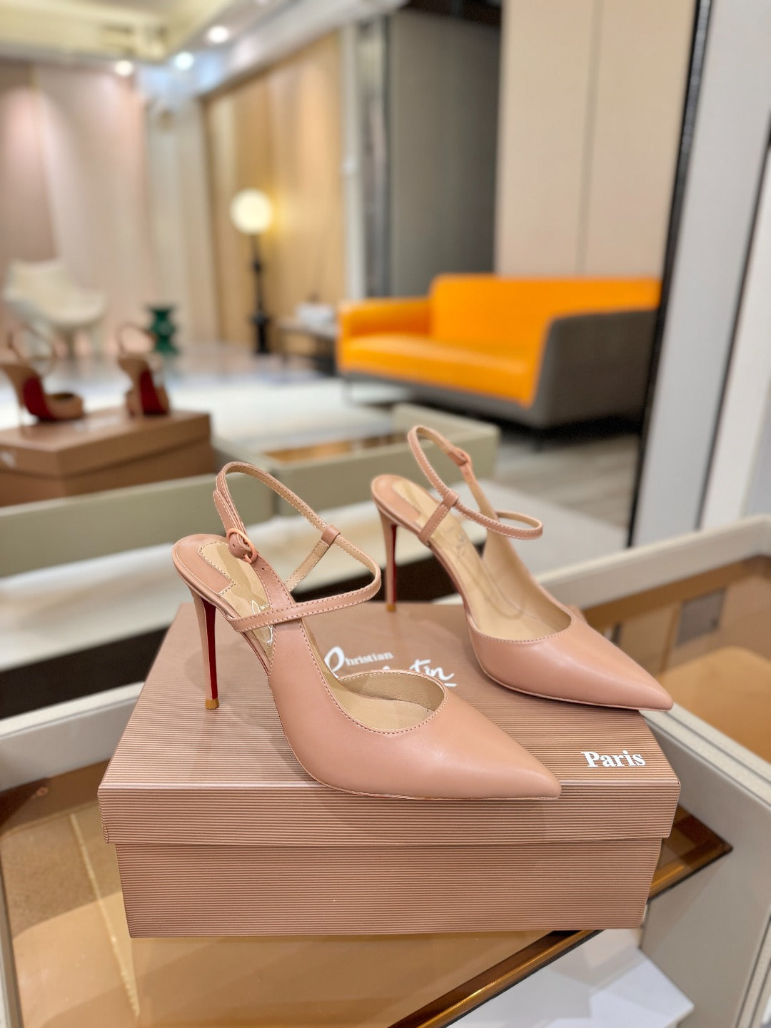CL Jenlove Slingback 10.5cm Beige Leather 635813