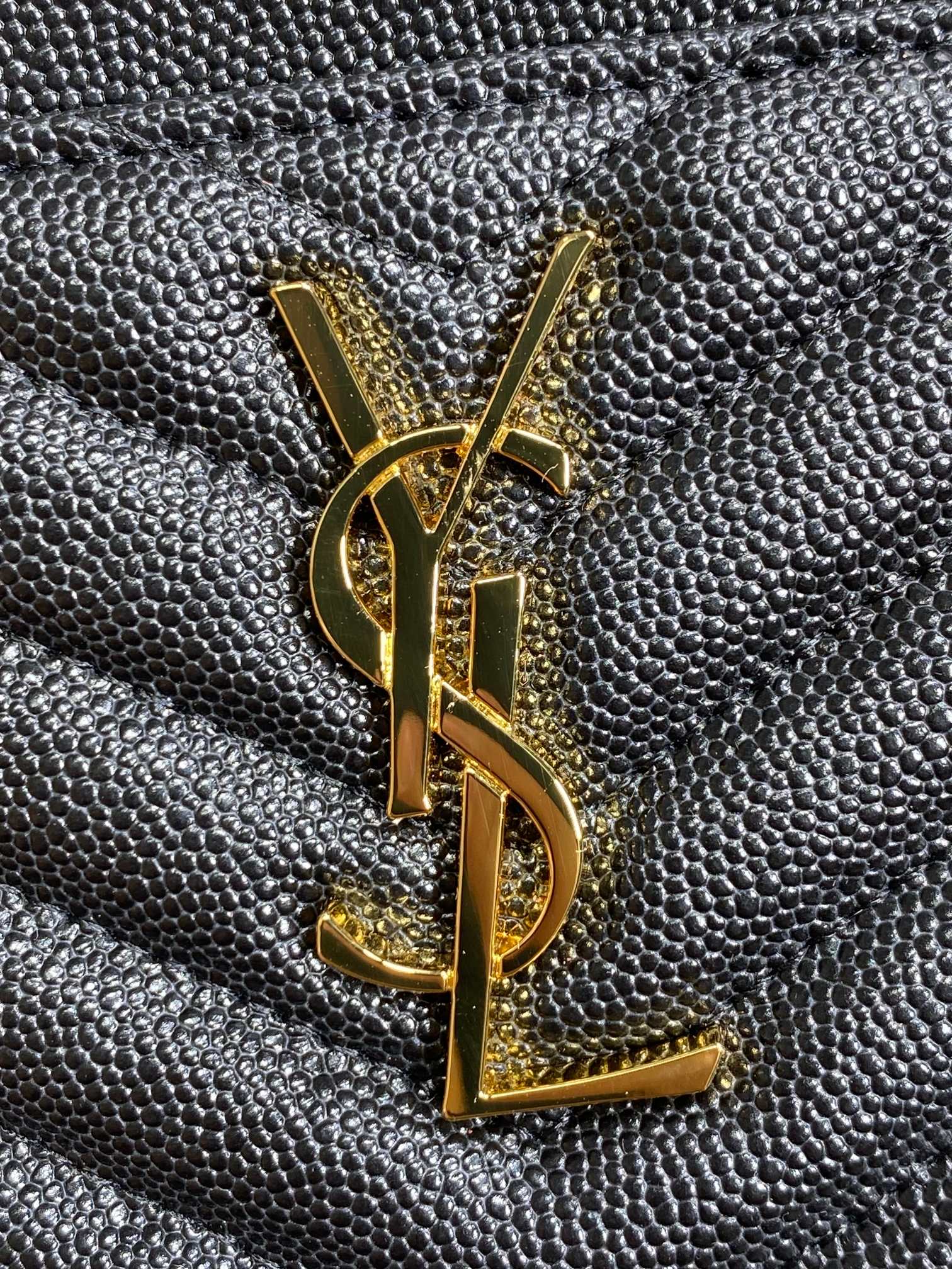 YSL Gold Hardware Logo Zipper Clutch 23cm Black Caviar Cowhide