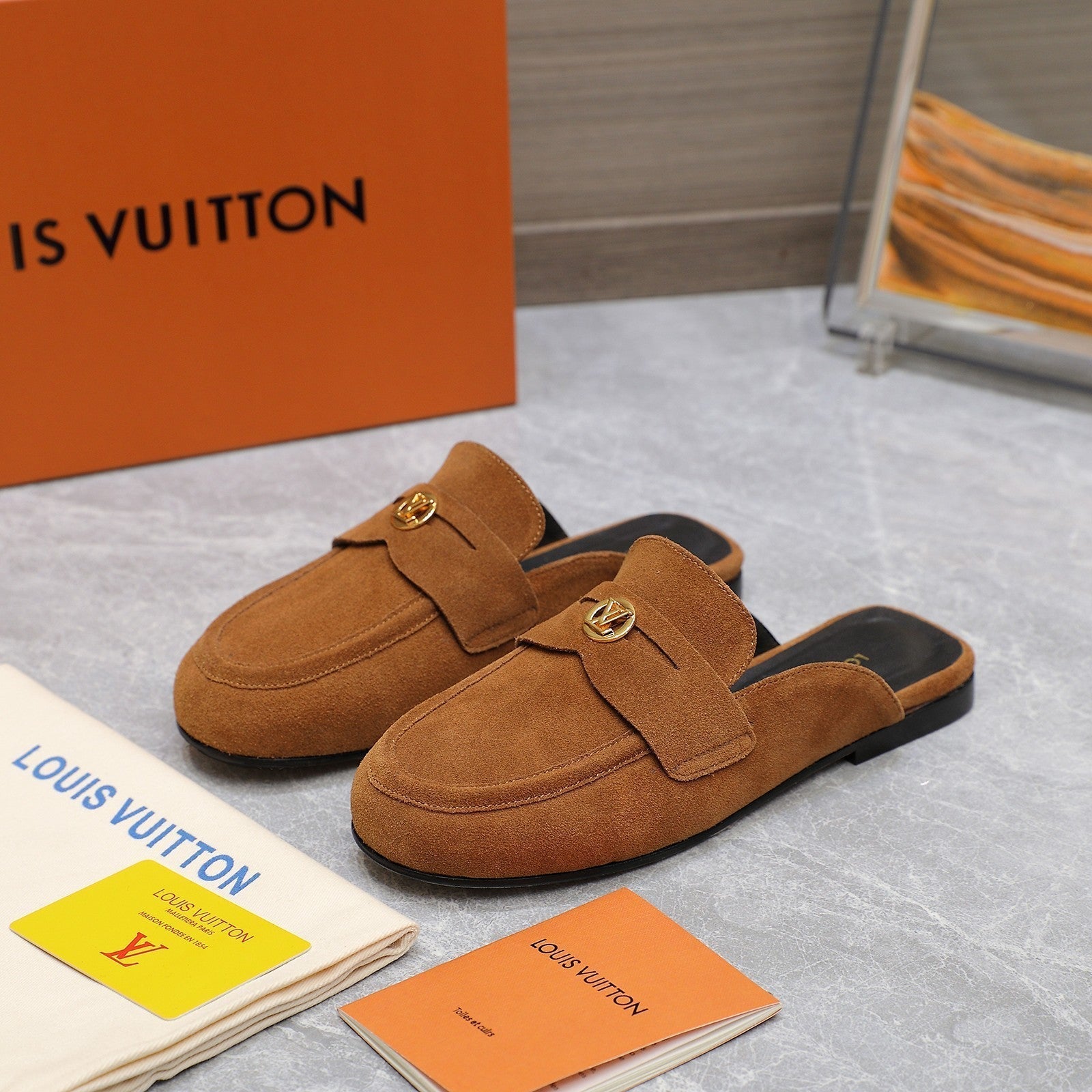 LV 26s Slippers Brown Suede 600812