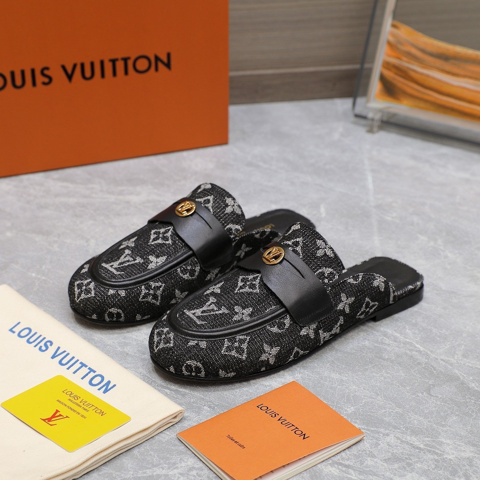 LV 26s Slippers Black Monogram Denim 600815