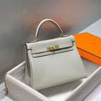 HM KELLY 28CM LIGHT GREY TOGO GOLD HARDWARE