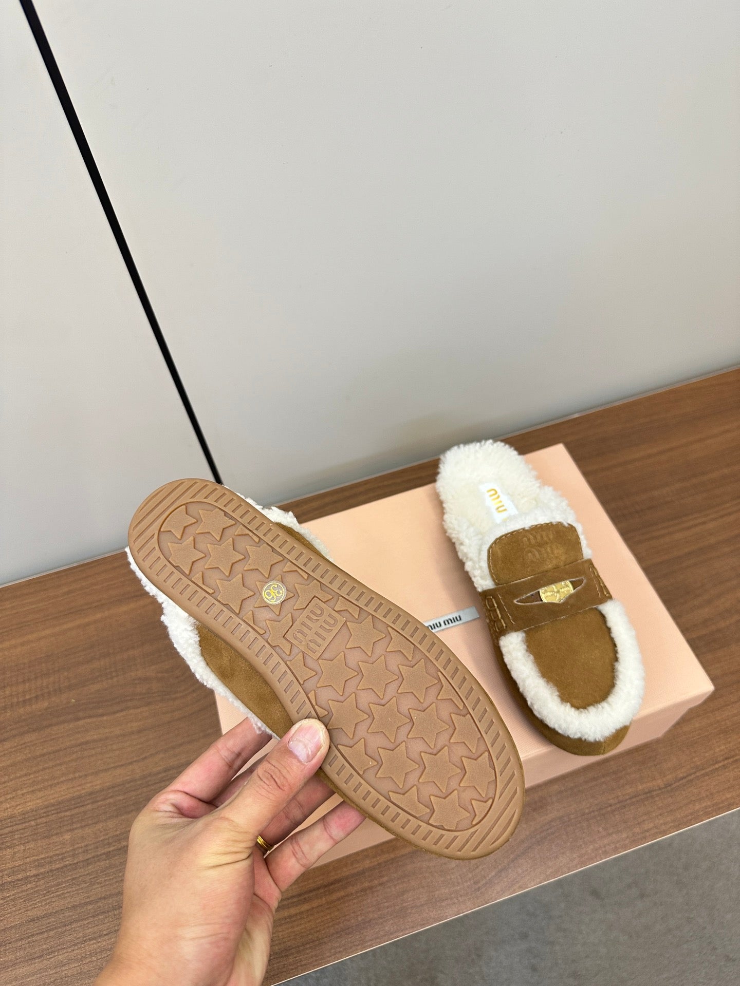 Miu Mule Half Fur   Brown Suede