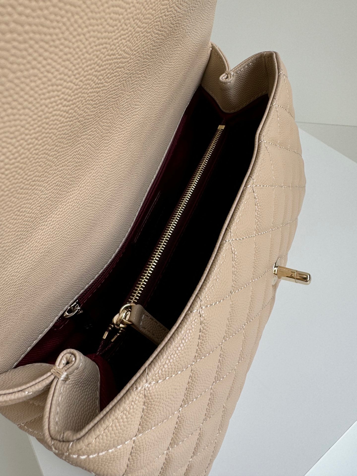 coco handle medium 29cm pink beige quilted caviar leather gold hardware
