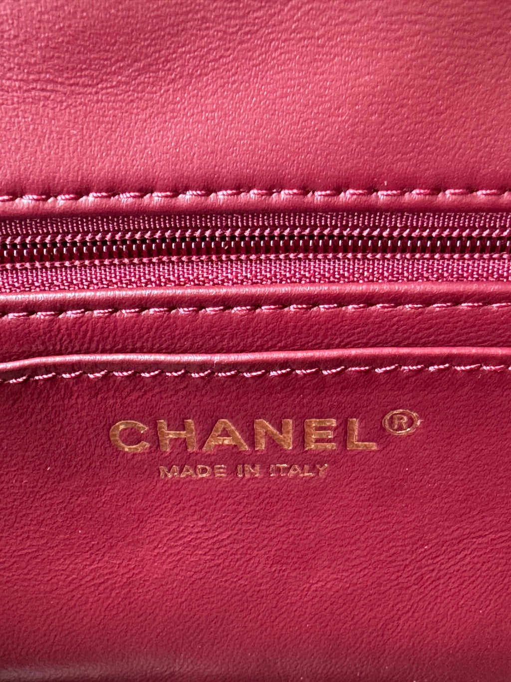 MINI FLAP BAG 20 IN MAHOGANY RED GLOSSY CALFSKIN GOLD HARDWARE