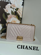 BOY BAG WITH GOLD HARDWARE MEDIUM 25 IN PINK NUDE CALFSKIN