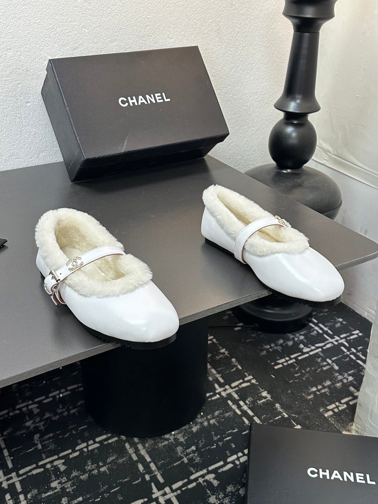 CC 2025 Puffer Ballet Flat With Strap White Sheepskin Fur 529347