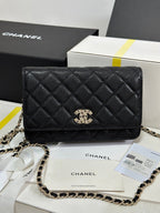 CC 25P Wallet On Chain 19cm Black Cowhide Heart Rhinestone 243601