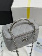 CC 25P Vanity Case 17cm Light Gray Leather Silver Hardware 243466