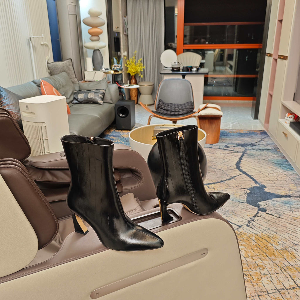 Fendi 25ss high-heeled boots black sheepskin 502714