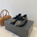 CC 25A Ballet Flat With Strap Quited Black Sheepskin 530539