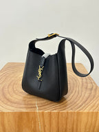 le 5a7 baby 15cm black grained leather