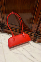 LE TECKEL MEDIUM BAG 33 IN CLASSIC RED GOATSKIN