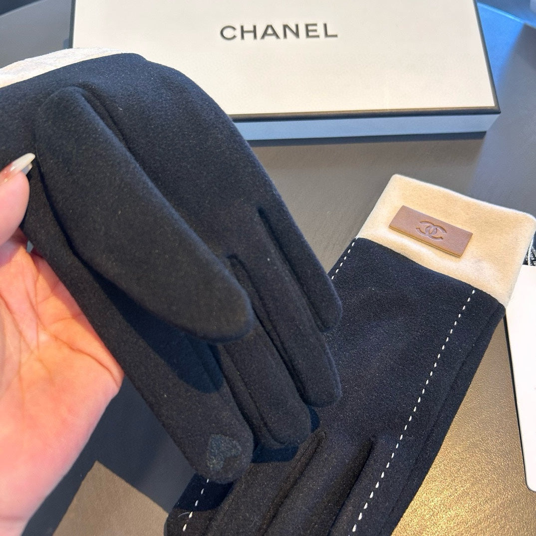 GLOVES IN BLACK WOOL 462254