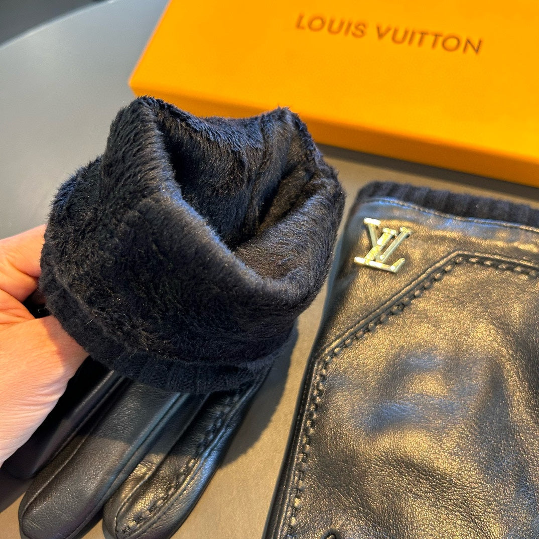 GLOVES IN BLACK LAMBSKIN WITH GOLD LOGO 465009