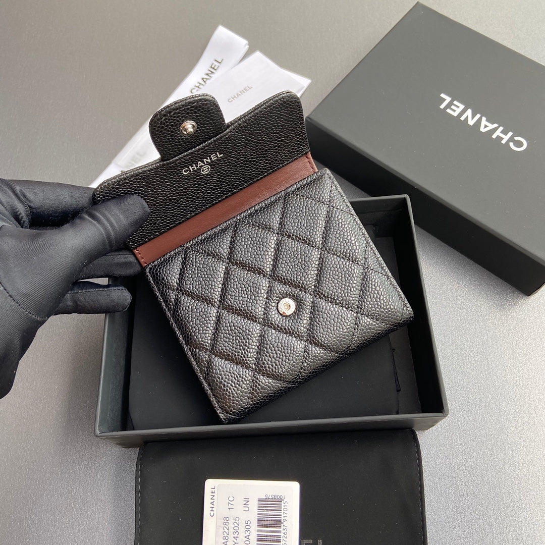 CC 82288 Classic Flap Wallet Black Caviar Polished Silver 229880