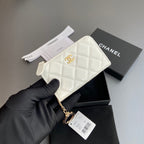 CC Hook & Chain Zipper Card Holder White Patent GHW 234739