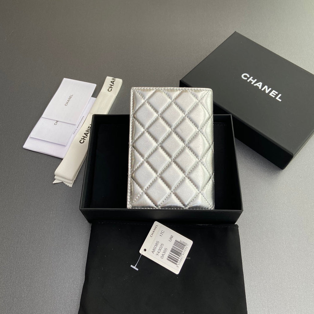 CC Passport Holder Sliver Sheepskin 234709