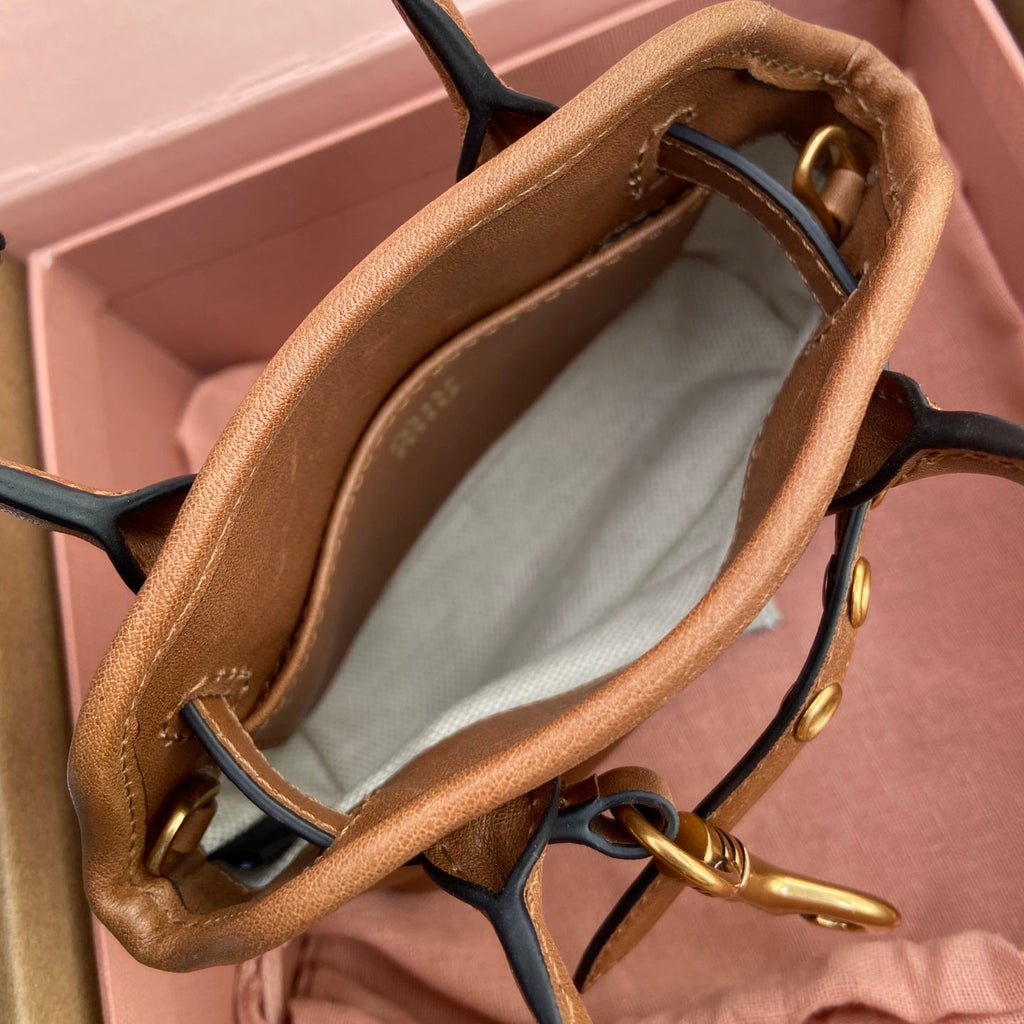Miu 12.5 Aventure Nappa Leather Bag Oak 240399