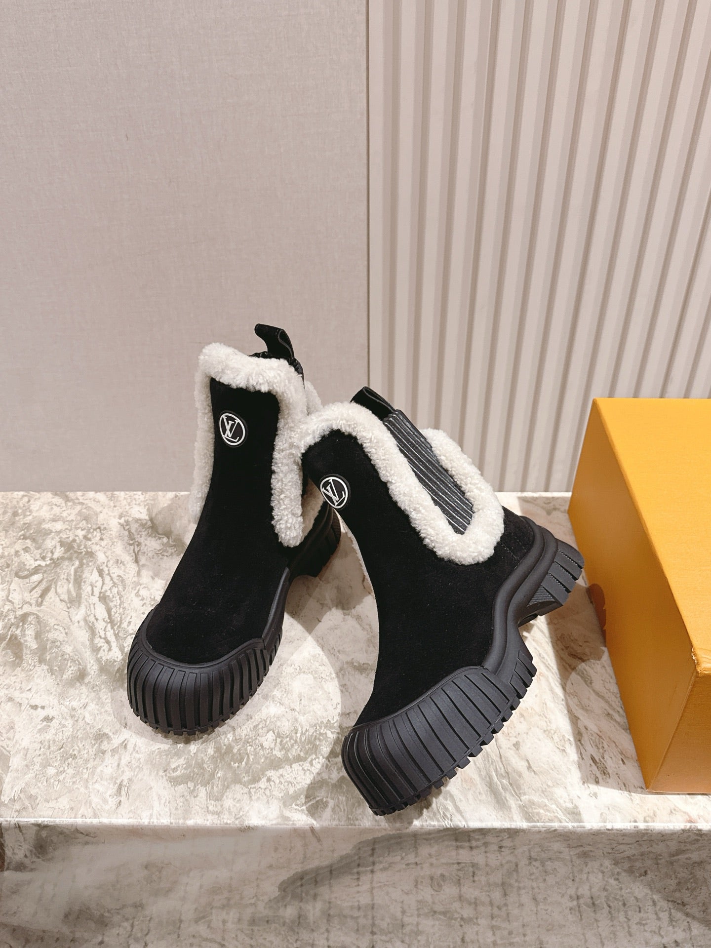 LV Ruby Flat Ankle Boot 50mm Black Suede & Fur 450348