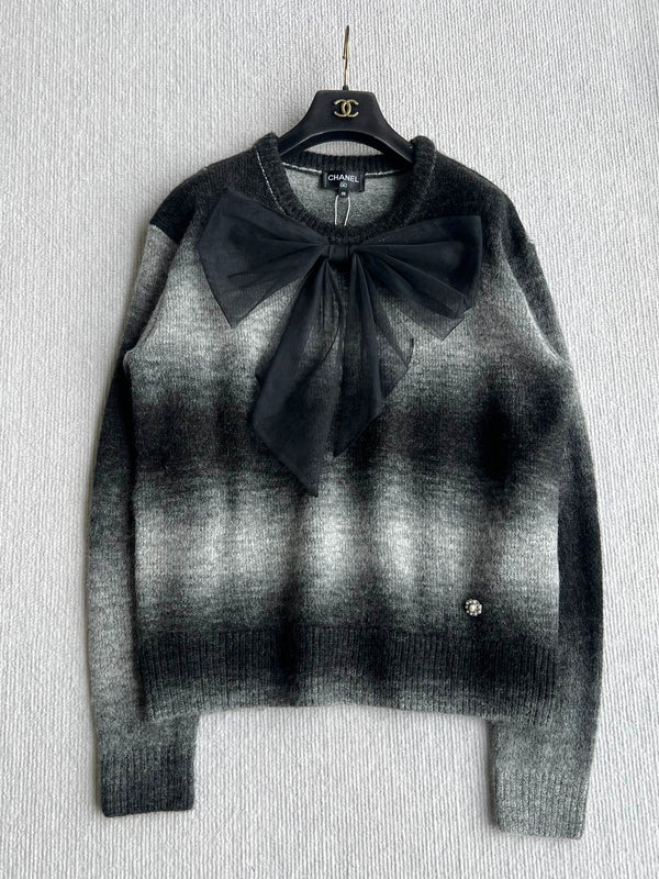 Chanel 25 Bow Round Neck Sweater Black Gray Cashmere 316413