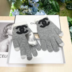 GLOVES IN DOVE GRAY WOOL WITH BLACK LOGO 425404