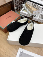 LP Cocooning Floaty Flat Black Wool Fleece Lining And Suede 989991