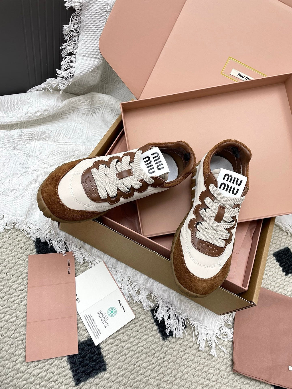 Miu Tyre Sneaker Brown White Suede 611341