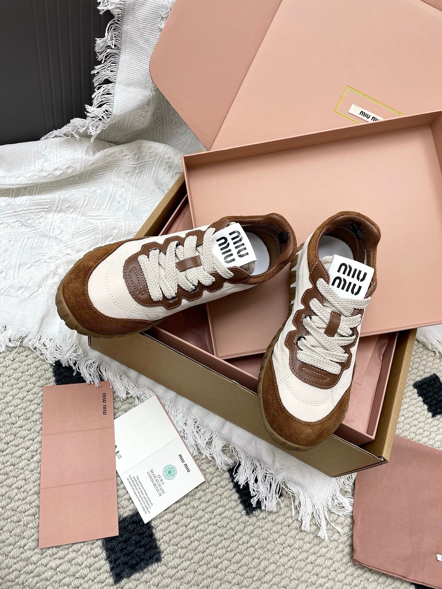 Miu Tyre Sneaker Brown White Suede 611341