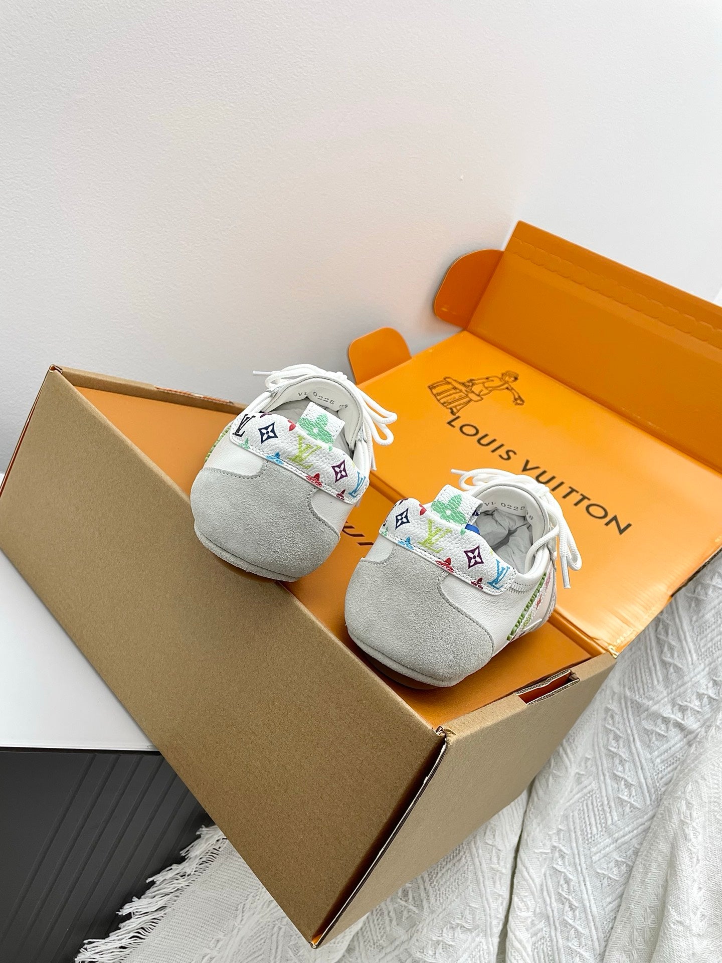 LV x TM Sneakerina White Grey Suede Cowhide 611116