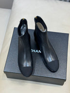 CC 26FW Ankle Boot Black Sheepskin Fabric 621274