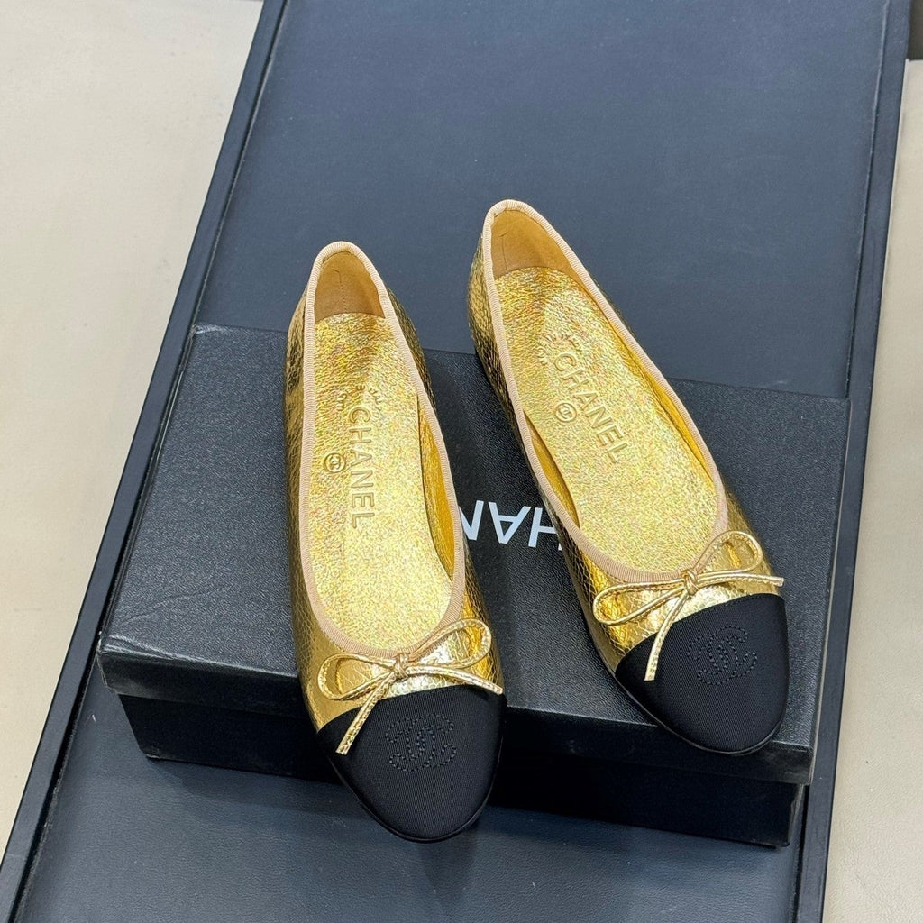CC 26ss Ballet Flats Black Gold Leather Fabric 623149